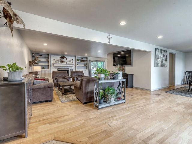 7329 Crown Point Road, Oklahoma City, OK 73132