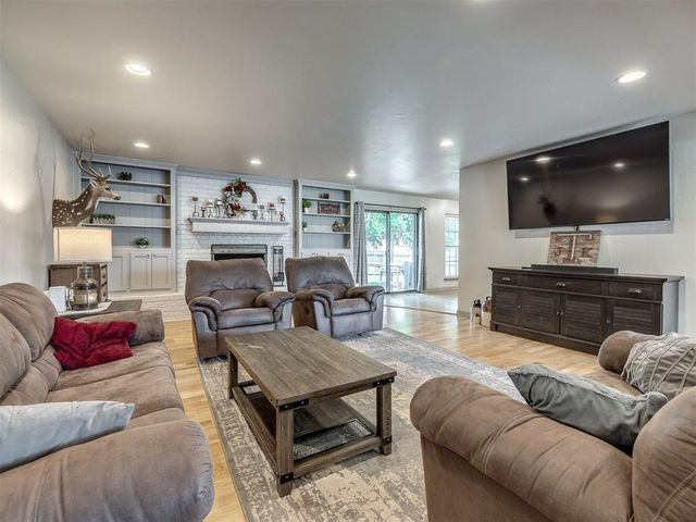 7329 Crown Point Road, Oklahoma City, OK 73132