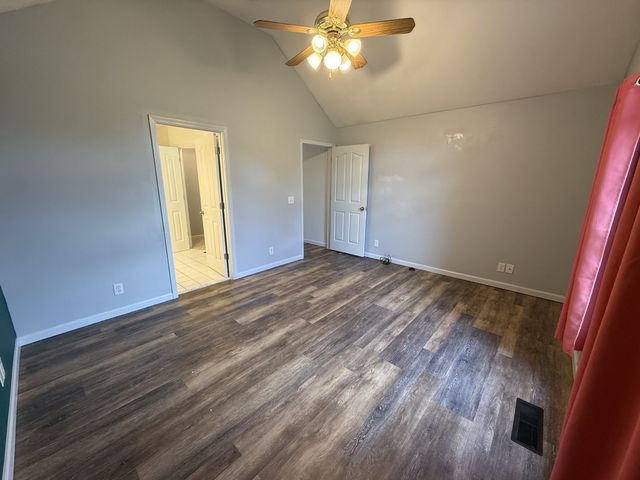 2017 Smith Cir, Greenbrier, TN 37073