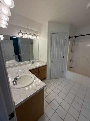 2017 Smith Cir, Greenbrier, TN 37073