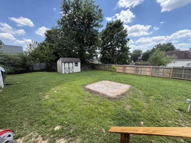 2017 Smith Cir, Greenbrier, TN 37073