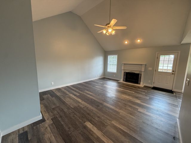 2017 Smith Cir, Greenbrier, TN 37073
