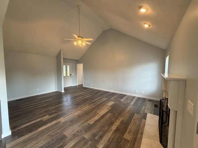 2017 Smith Cir, Greenbrier, TN 37073