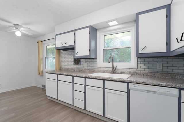 478 N Arch Street, Janesville, WI 53548