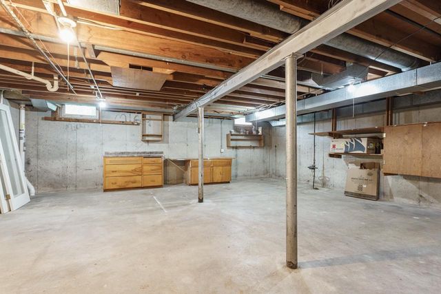 478 N Arch Street, Janesville, WI 53548