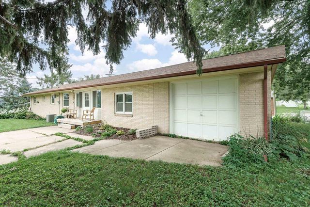 478 N Arch Street, Janesville, WI 53548
