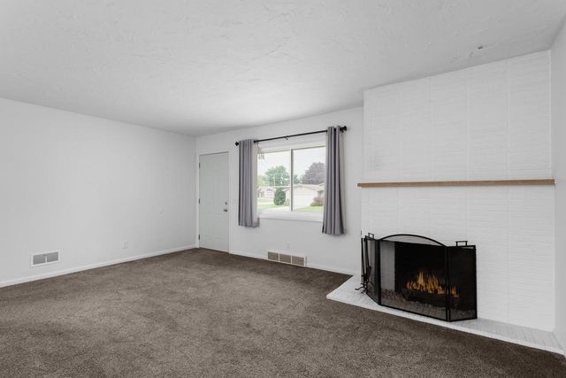 478 N Arch Street, Janesville, WI 53548