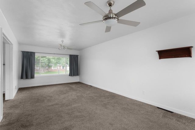 478 N Arch Street, Janesville, WI 53548