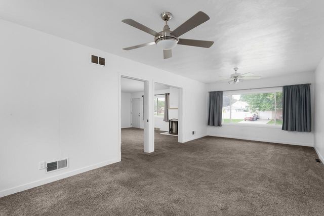 478 N Arch Street, Janesville, WI 53548