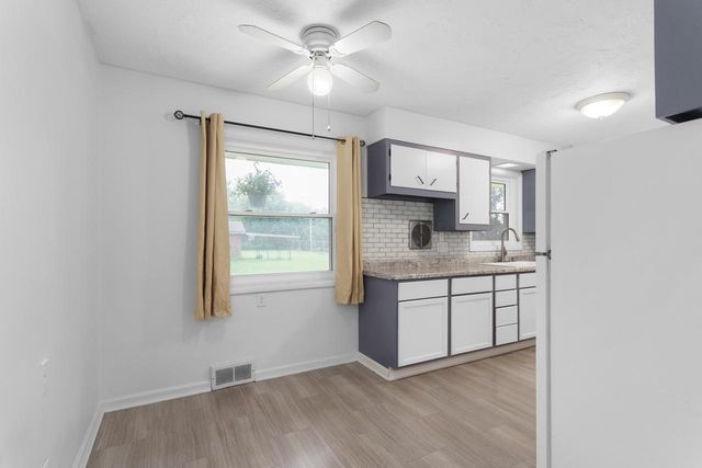 478 N Arch Street, Janesville, WI 53548