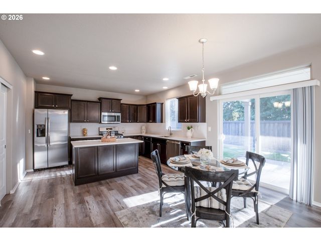 2952 SHELBY Way, Eugene, OR 97404