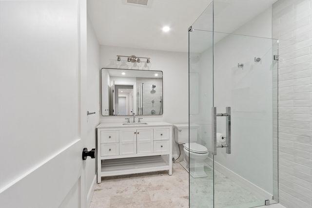 127 Lee Dr, Concord, MA 01742