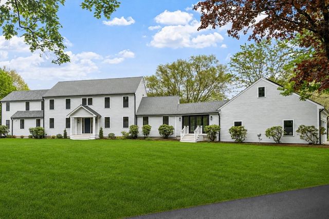 127 Lee Dr, Concord, MA 01742