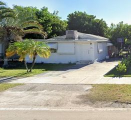2322 Taft Street, Hollywood, FL 33020