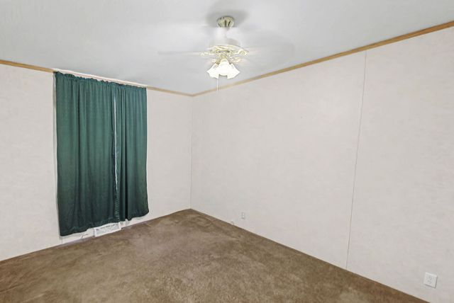 1111 S JEFFERSON Street, Salem, IL 62881