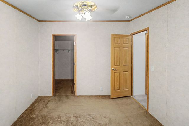 1111 S JEFFERSON Street, Salem, IL 62881