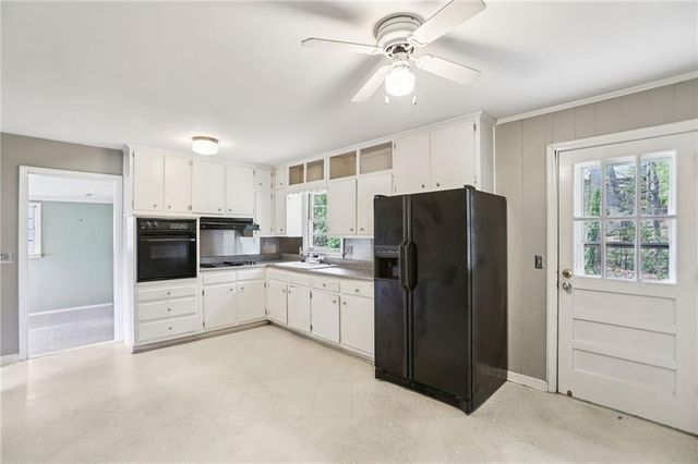 1601 Moncrief Circle, Decatur, GA 30033