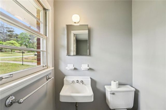 1601 Moncrief Circle, Decatur, GA 30033