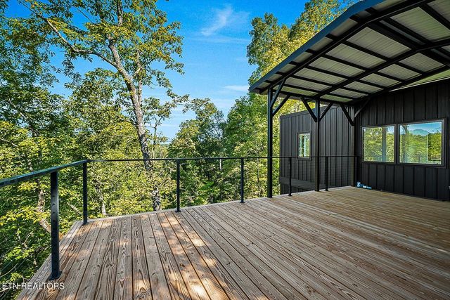 551 Soft Ridge Rd, Celina, TN 38551