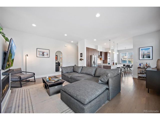 2157 N Downing St, Denver, CO 80205