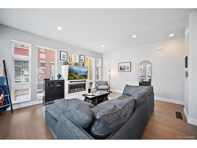 2157 N Downing St, Denver, CO 80205