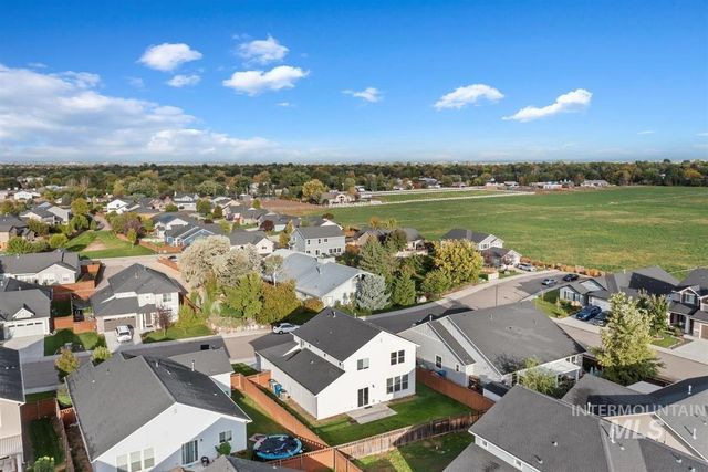 5900 S Sturgeon Way, Boise, ID 83709