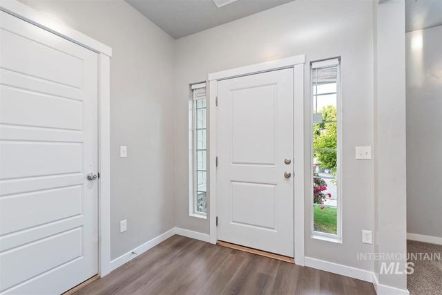 5900 S Sturgeon Way, Boise, ID 83709