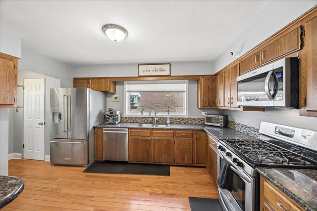 1646 Portsmouth Avenue, Westchester, IL 60154