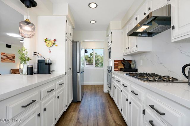 989 Calle Pinata, Thousand Oaks, CA 91360