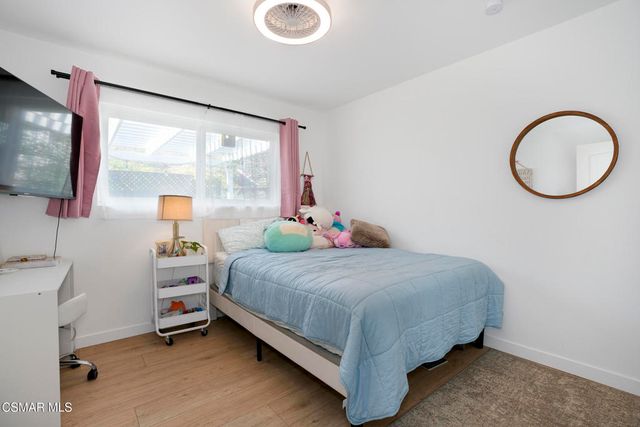 989 Calle Pinata, Thousand Oaks, CA 91360