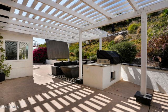 989 Calle Pinata, Thousand Oaks, CA 91360