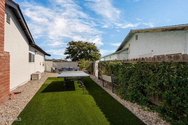989 Calle Pinata, Thousand Oaks, CA 91360