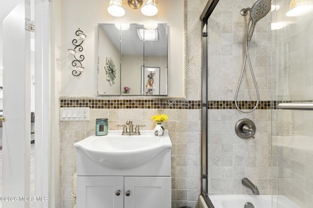 164 W 3rd Street, Howell, NJ 07731