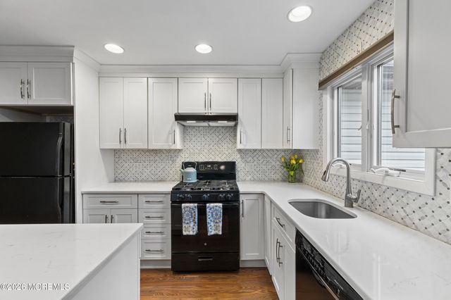 164 W 3rd Street, Howell, NJ 07731