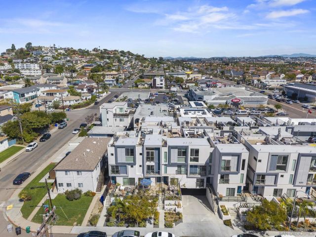 3030 Jarvis St 2, San Diego, CA 92106