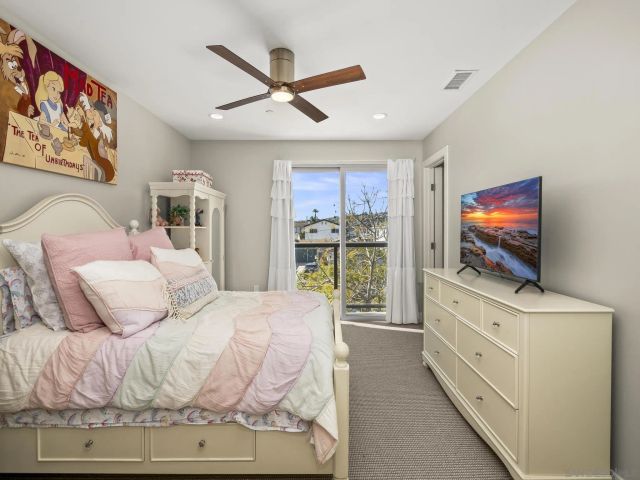 3030 Jarvis St 2, San Diego, CA 92106