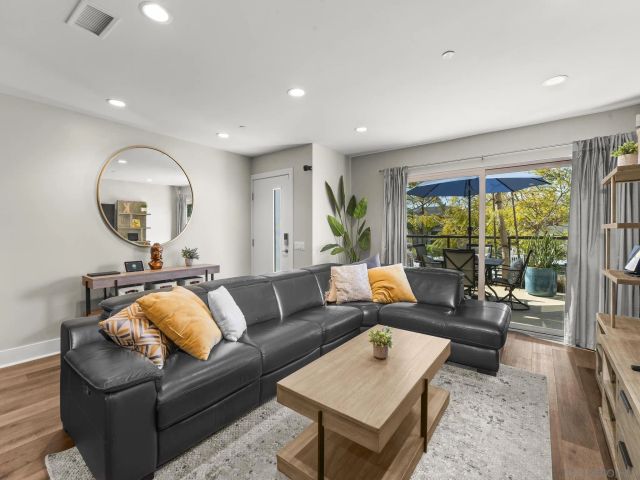 3030 Jarvis St 2, San Diego, CA 92106