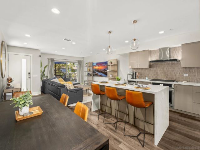 3030 Jarvis St 2, San Diego, CA 92106