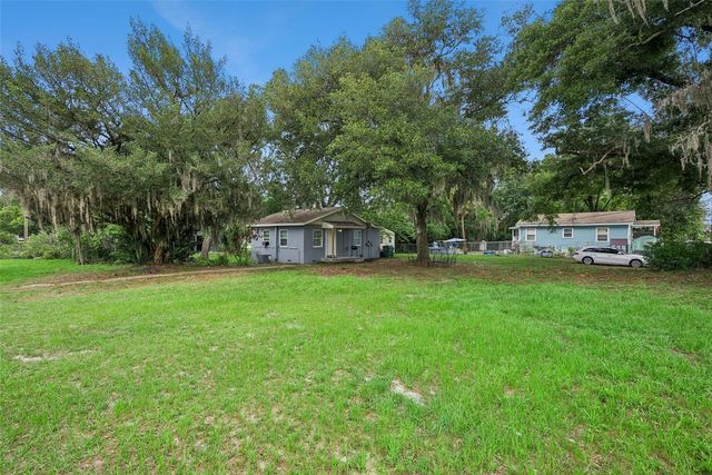 335 E WALTS AVENUE, Deland, FL 32724