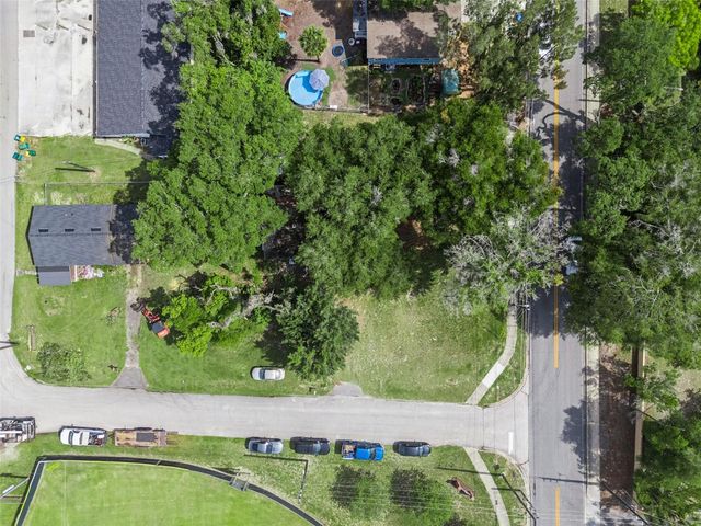 335 E WALTS AVENUE, Deland, FL 32724
