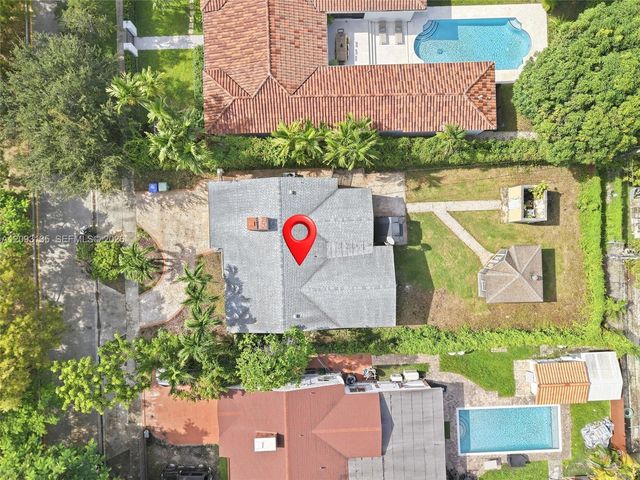 135 SW 27th Road, Miami, FL 33129