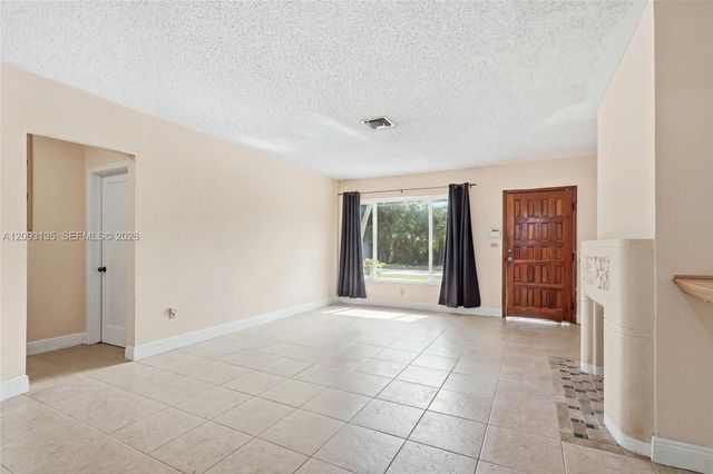 135 SW 27th Road, Miami, FL 33129