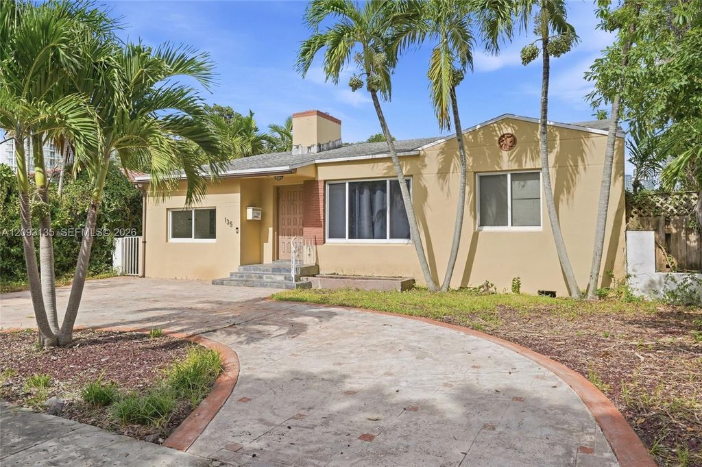 135 SW 27th Road, Miami, FL 33129