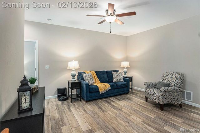 107 Crescent Avenue, Linden, MI 48451