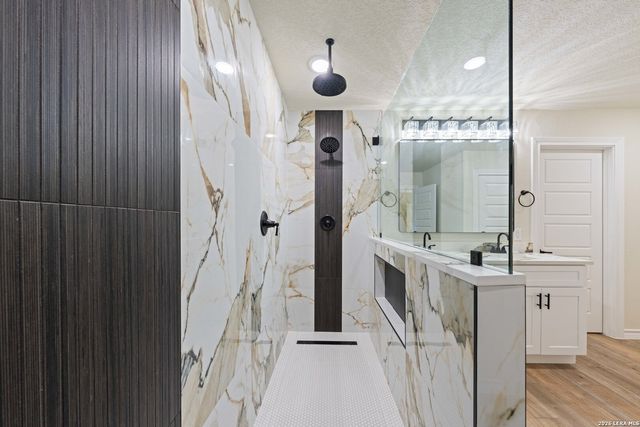 246 Sprucewood, San Antonio, TX 78216