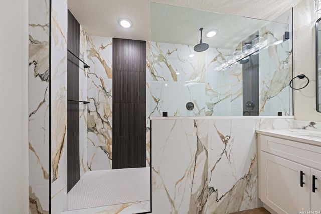 246 Sprucewood, San Antonio, TX 78216