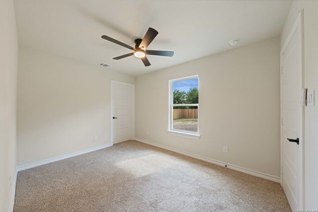 246 Sprucewood, San Antonio, TX 78216