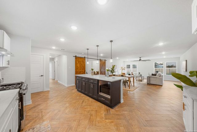 246 Sprucewood, San Antonio, TX 78216