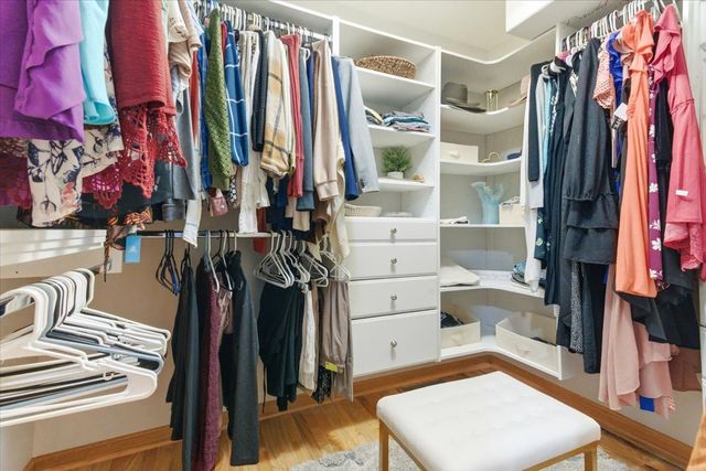 492 Patricia Court, Grayslake, IL 60030