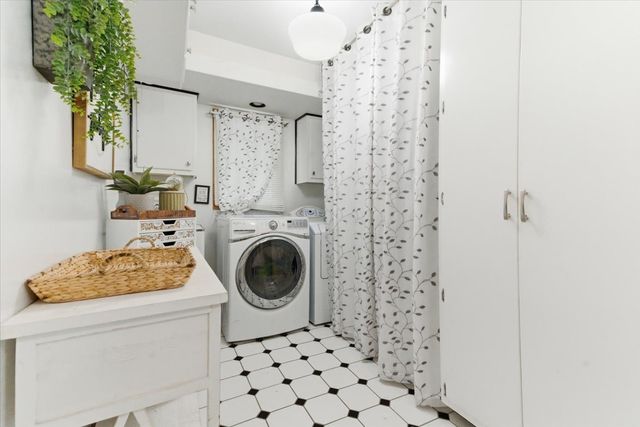 492 Patricia Court, Grayslake, IL 60030